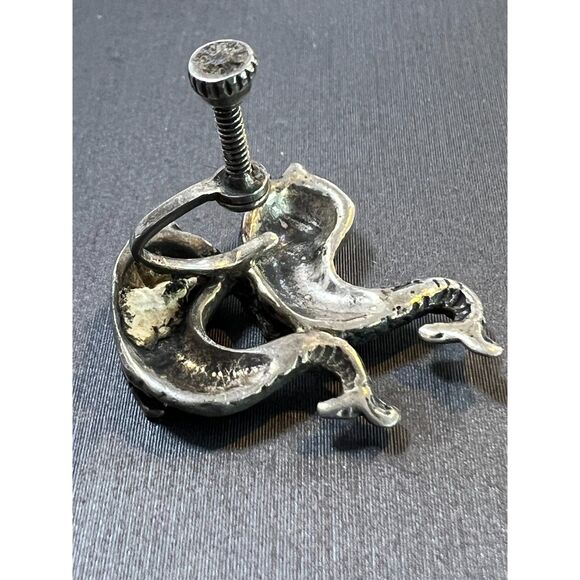 Vintage Sterling Silver Screw On Twin Fish Earrings - Picture 8 of 9